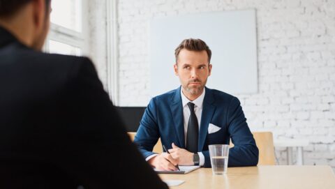 O que as empresas consultam antes de contratar?| Fonte: Shutterstock