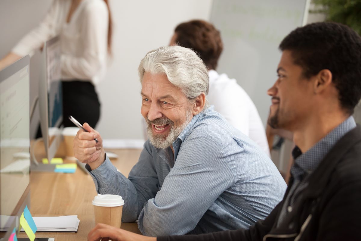 Como conseguir emprego depois dos 50 anos de idade?| Fonte: Shutterstock